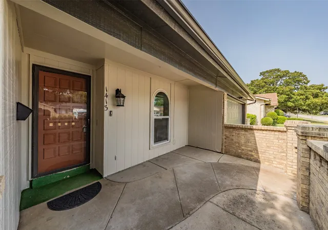 Photo 1 of Single family home for sale at 1413 Lamplighter Ln, Fort Worth, TX 76134 | MLS# 21320078 | Listing updated on 2026-08-30