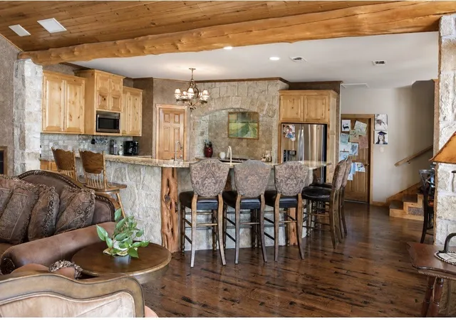 Photo 4 of Single family home for sale at 475 Magic Vly, Bluff Dale, TX 76433 | MLS# 21320202 | Listing updated on 2026-09-21