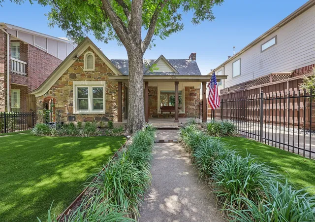 Photo 1 of Single family home for sale at 5207 Mission Ave, Dallas, TX 75206 | MLS# 21314419 | Listing updated on 2026-08-18