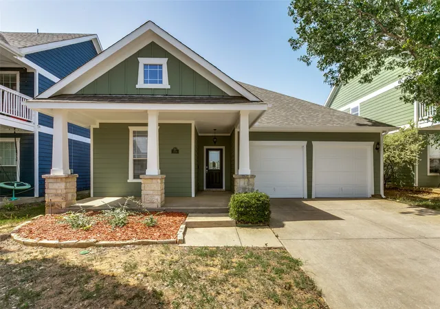 Photo 1 of Single family home for sale at 9128 Greene Dr, Aubrey, TX 76227 | MLS# 21319079 | Listing updated on 2026-08-25
