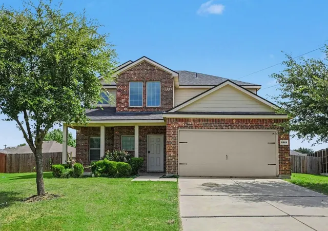 Photo 1 of Sale Pending at 2513 Stonegate Dr, Seagoville, TX 75159 | MLS# 21320057 | Listing updated on 2026-07-28