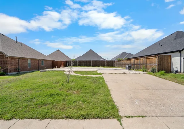 Homes for sale in Little Elm, TX | 3042 Lakefield Dr, Little Elm, TX 75068 | MLS# 21317240