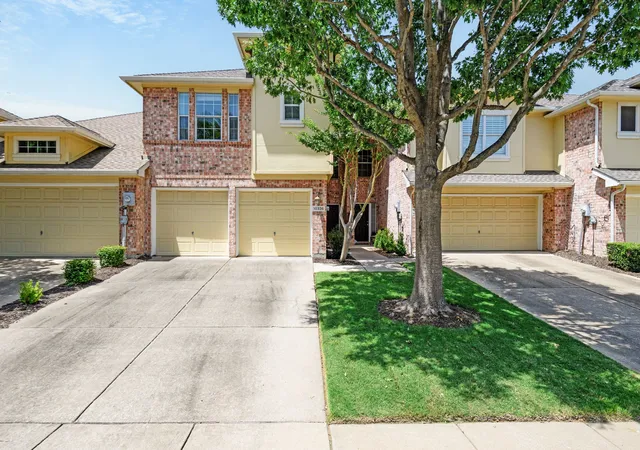 Photo 2 of Sale Pending at 10336 Darkwood Dr, Frisco, TX 75035 | MLS# 21319213 | Listing updated on 2026-07-27