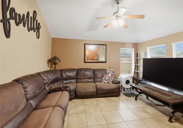 Photo 3 of Sale Pending at 1648 Tampa Bay Dr, Dallas, TX 75217 | MLS# 21320279 | Listing updated on 2026-07-16