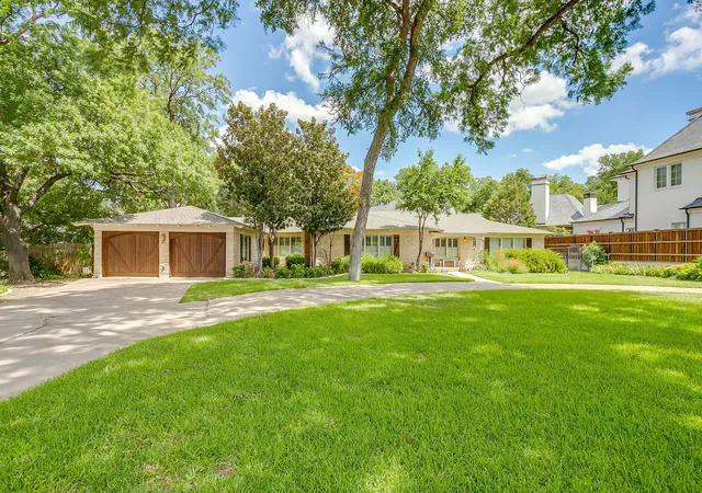 3rd image of 2603 Simondale Dr, Fort Worth, TX 76109 | MLS# 21314414