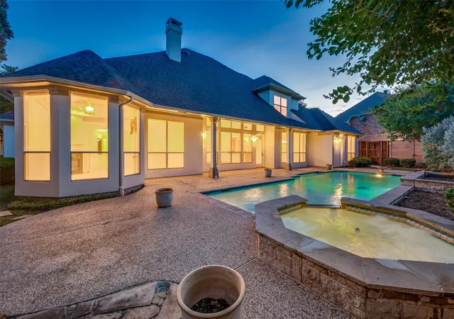 Photo 2 of Single family home for sale at 17919 Castle Bend Dr, Dallas, TX 75287 | MLS# 21319839 | Listing updated on 2026-07-26