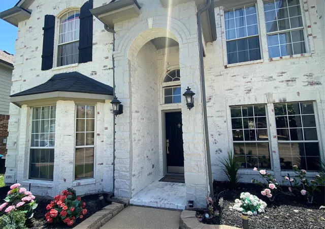 Photo 3 of Single family home for sale at 5220 Selago Dr, Fort Worth, TX 76244 | MLS# 21320315 | Listing updated on 2026-07-18