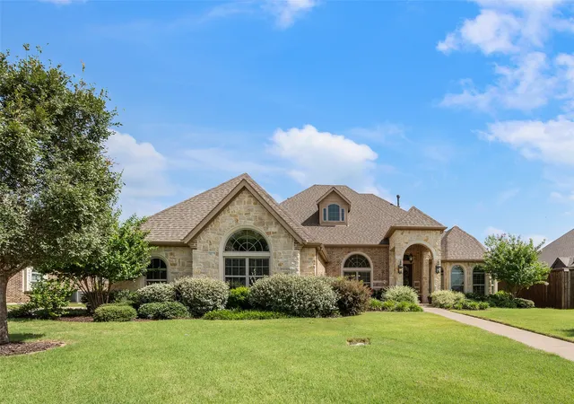 1st image of 508 Ambergate Dr, Shady Shores, TX 76208 | MLS# 21318971