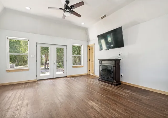 Photo 4 of Sale Pending at 16051 County Road 341, Terrell, TX 75161 | MLS# 21310086 | Listing updated on 2026-09-30