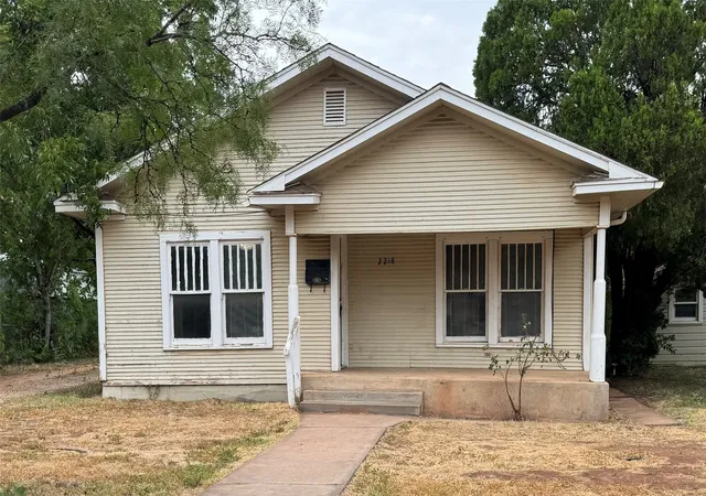 Photo 1 of Single family home for sale at 2218 State St, Abilene, TX 79603 | MLS# 21310856 | Listing updated on 2026-10-07