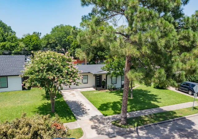 Photo 3 of Sale Pending at 813 Travis St, Garland, TX 75040 | MLS# 21315506 | Listing updated on 2026-08-27