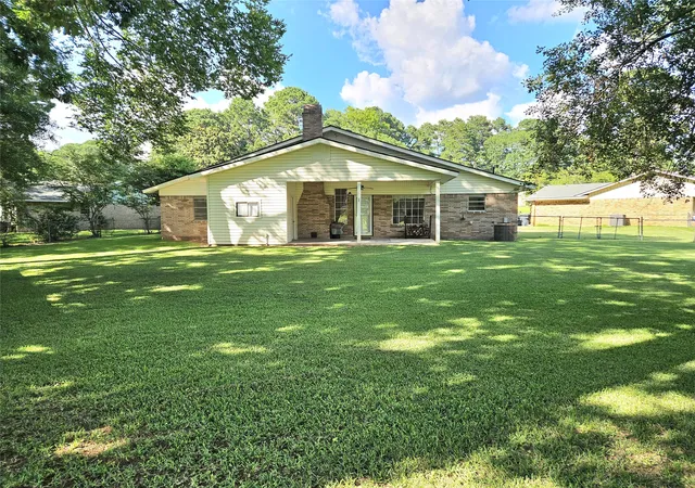 Photo 2 of Sale Pending at 2037 Darlington Ct, Shreveport, LA 71118 | MLS# 21320427 | Listing updated on 2026-07-07