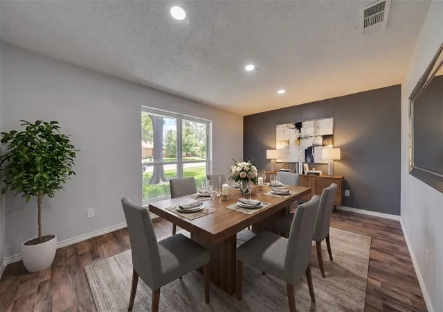 Photo 3 of Single family home for sale at 3011 Portsmouth Dr, Mesquite, TX 75149 | MLS# 21320388 | Listing updated on 2026-07-23