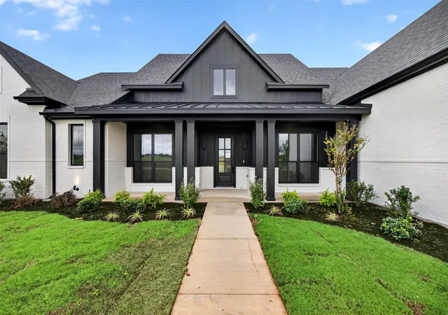 Photo 3 of Single family home for sale at 209 Samir Ln, Waxahachie, TX 75165 | MLS# 21320430 | Listing updated on 2026-10-08