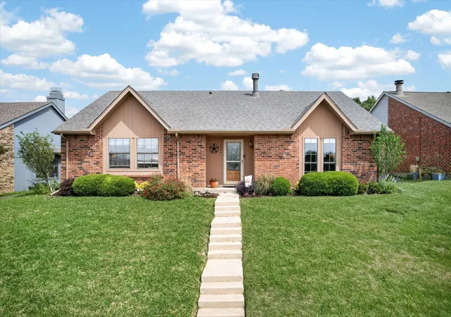 Homes for sale in The Colony, TX | 4344 N Colony Blvd, The Colony, TX 75056 | MLS# 21320453