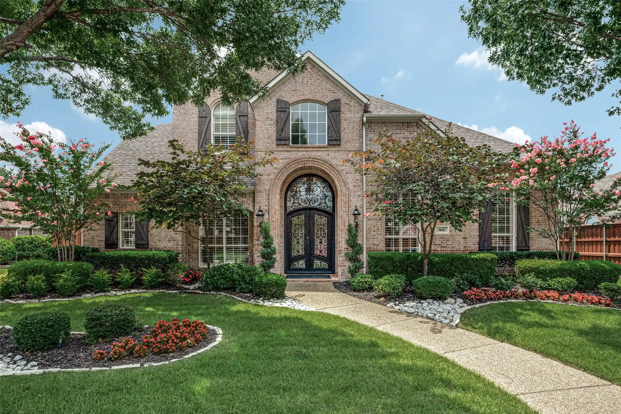 Photo 1 of Single family home for sale at 1641 Crockett Dr, Frisco, TX 75033 | MLS# 21300287 | Listing updated on 2026-10-19