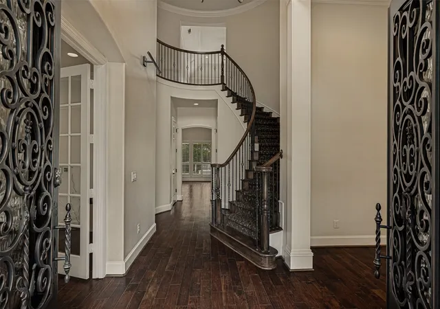 Photo 3 of Single family home for sale at 1641 Crockett Dr, Frisco, TX 75033 | MLS# 21300287 | Listing updated on 2026-08-27