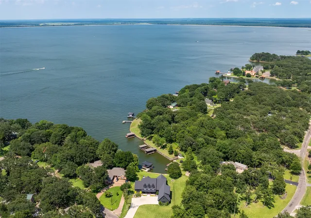 Homes for sale in Streetman, TX | 109 Lakeside Dr, Streetman, TX 75859 | MLS# 21319240