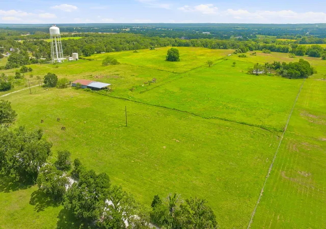 Photo 4 of Land for sale at 1439 Hcr 1432, Covington, TX 76636 | MLS# 21302885 | Listing updated on 2026-08-22