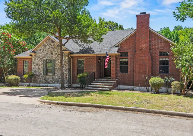 Homes for sale in Heath, TX | 1207 Valley Trl, Heath, TX 75032 | MLS# 21318056