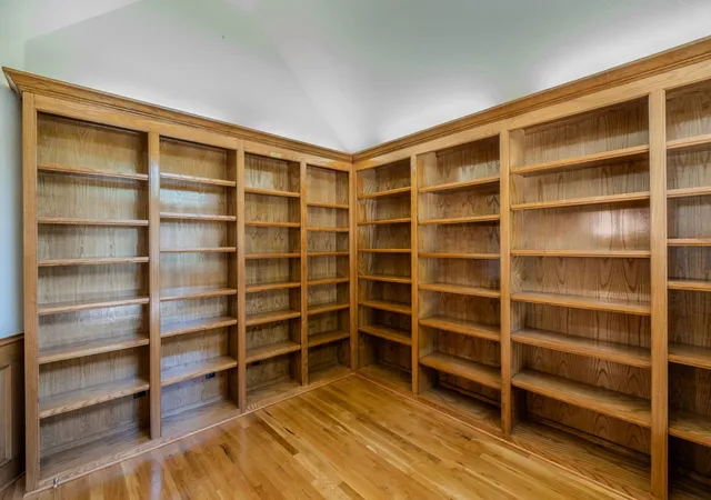 Photo 3 of Single family home for sale at 904 Ascension Dr, Hurst, TX 76053 | MLS# 21320546 | Listing updated on 2026-08-22