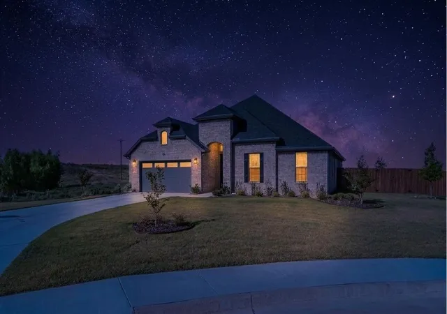 Photo 2 of Single family home for sale at 10316 Stockyard Ct, Venus, TX 76084 | MLS# 21316793 | Listing updated on 2026-07-04