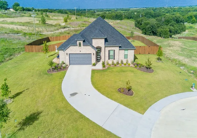 Homes for sale in Venus, TX | 10316 Stockyard Ct, Venus, TX 76084 | MLS# 21316793