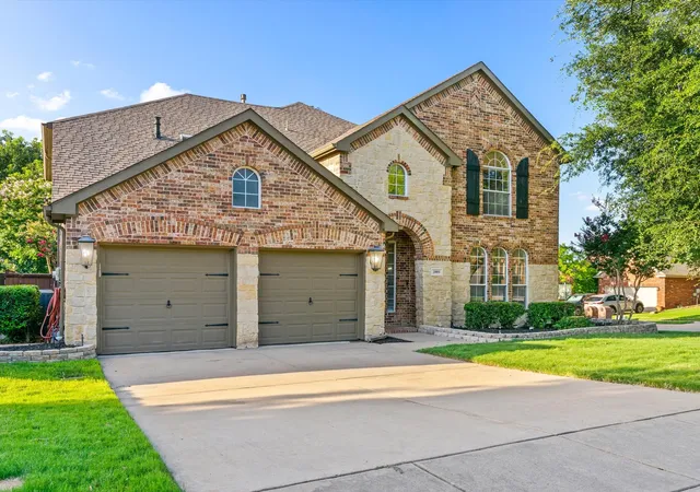 Homes for sale in Keller, TX | 2005 Old York Dr, Keller, TX 76248 | MLS# 21320562