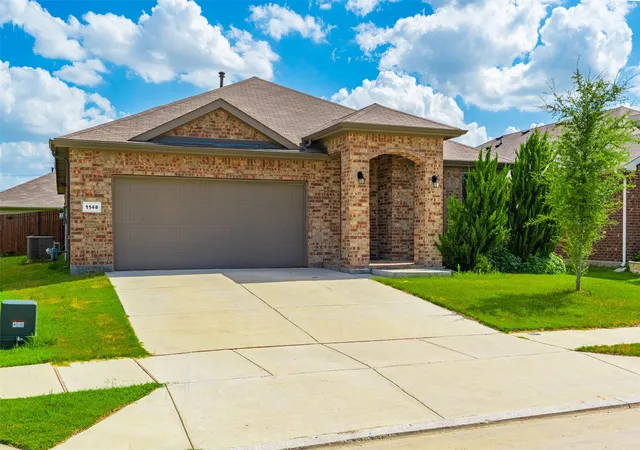 Photo 2 of Single family home for sale at 1148 Gillespie Dr, Justin, TX 76247 | MLS# 21313242 | Listing updated on 2026-09-03