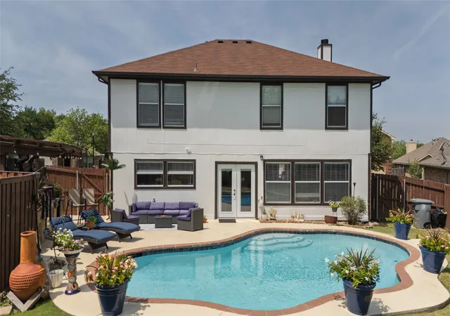 Photo 1 of Single family home for sale at 5916 Wisdom Creek Dr, Dallas, TX 75249 | MLS# 21318552 | Listing updated on 2026-10-04