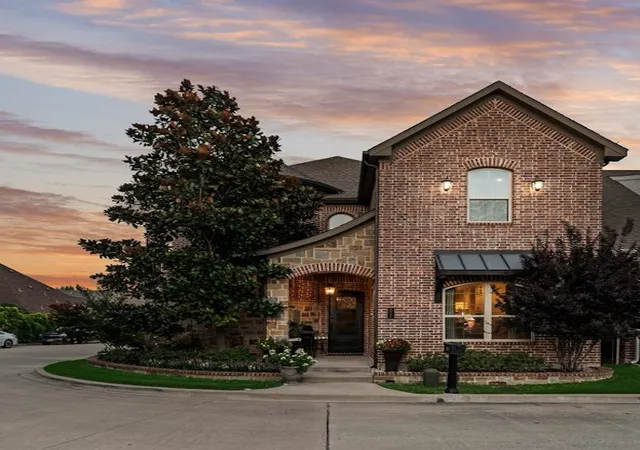 Photo 1 of Single family home for sale at 18307 Frankford Lakes Cir, Dallas, TX 75252 | MLS# 21320188 | Listing updated on 2026-07-09