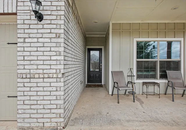 Photo 3 of Single family home for sale at 304 Lowery Oaks Trl, Fort Worth, TX 76120 | MLS# 21298508 | Listing updated on 2026-07-20