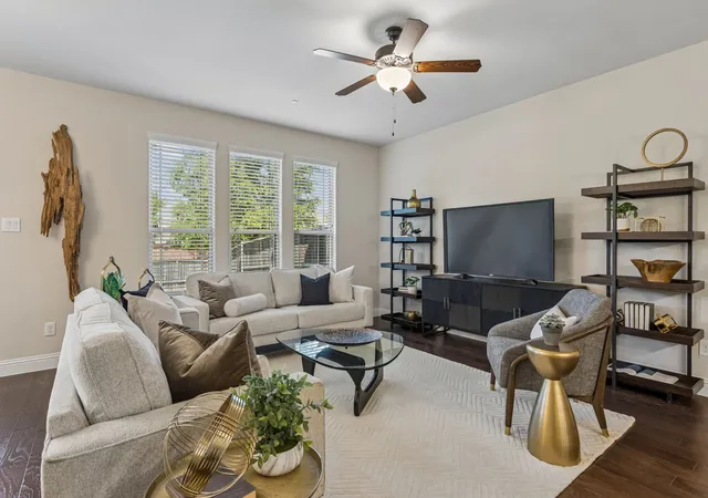 Photo 2 of Townhouse for sale at 1161 Wiltshire Dr, Allen, TX 75013 | MLS# 21287944 | Listing updated on 2026-08-30