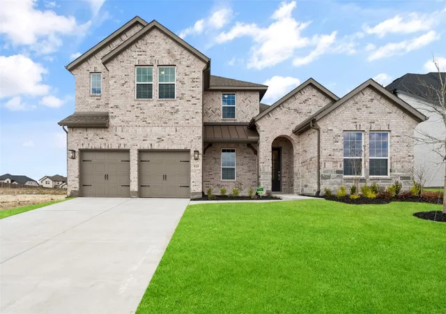 Photo 3 of Single family home for sale at 925 Cedar St, Lavon, TX 75166 | MLS# 21320745 | Listing updated on 2026-07-10