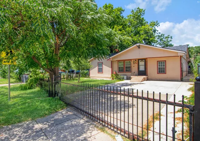 Photo 1 of Single family home for sale at 3778 Donalee St, Fort Worth, TX 76119 | MLS# 21320307 | Listing updated on 2026-08-31