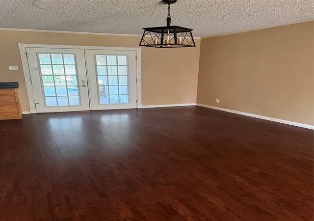3rd image of 107 Se Harris St, Burleson, TX 76028 | MLS# 21320744