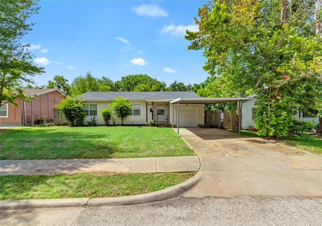 Homes for sale in Irving, TX | 2308 Muret St, Irving, TX 75062 | MLS# 21316269