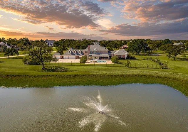 Photo 3 of Mansion for sale at 6035 Oak Hollow Dr, Burleson, TX 76028 | MLS# 21320630 | Listing updated on 2026-09-20