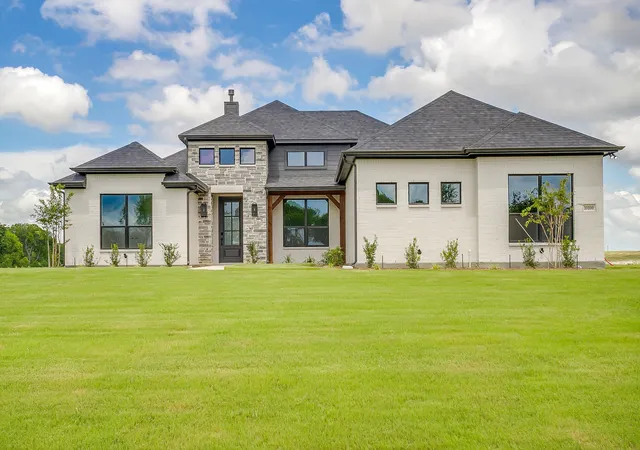 Photo 1 of Single family home for sale at 1011 Bartlett Peak Dr, Waxahachie, TX 75167 | MLS# 21320718 | Listing updated on 2026-07-24