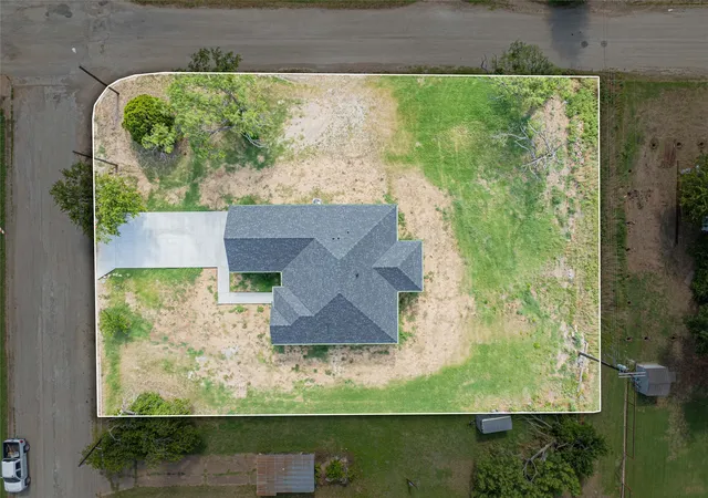 Homes for sale in Breckenridge, TX | 614 W Wheeler St, Breckenridge, TX 76424 | MLS# 21317340