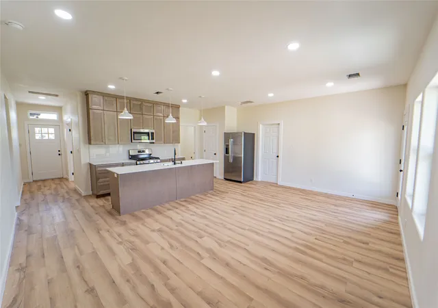 Homes for sale in Breckenridge, TX | 614 W Wheeler St, Breckenridge, TX 76424 | MLS# 21317340