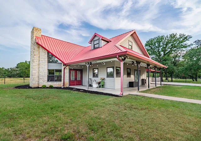 Photo 1 of Single family home for sale at 28 Cr 458, Brady, TX 76825 | MLS# 21317520 | Listing updated on 2026-07-16