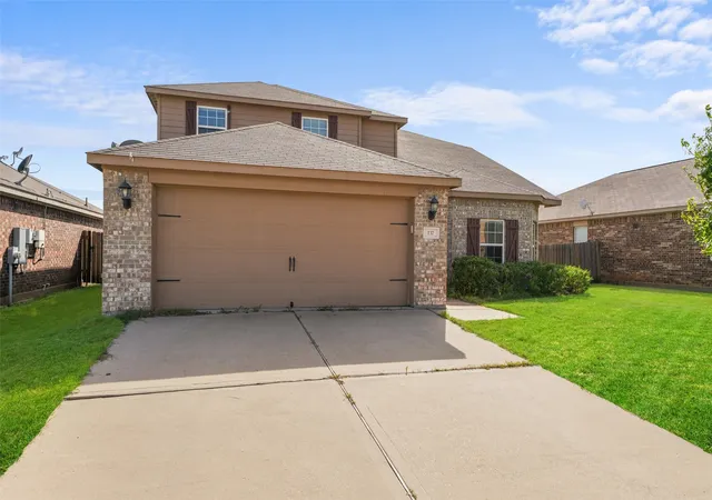 Homes for sale in Venus, TX | 137 Kennedy Dr, Venus, TX 76084 | MLS# 21319223