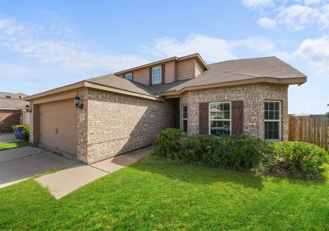 Homes for sale in Venus, TX | 137 Kennedy Dr, Venus, TX 76084 | MLS# 21319223