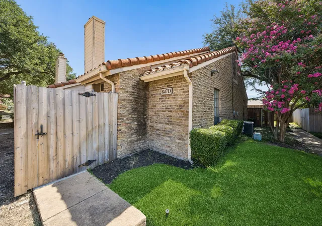 Homes for sale in Richardson, TX | 847 Dublin Dr #4, Richardson, TX 75080 | MLS# 21316918