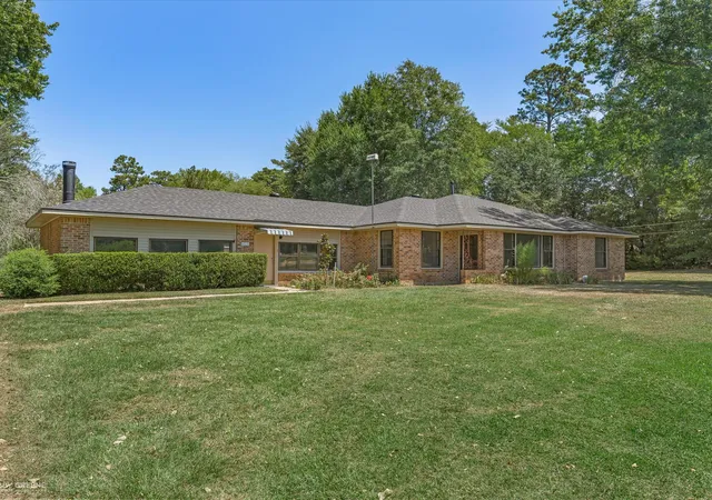 Photo 1 of Single family home for sale at 4878 Stonewall Frierson Rd, Stonewall, LA 71078 | MLS# 21312786 | Listing updated on 2026-10-08