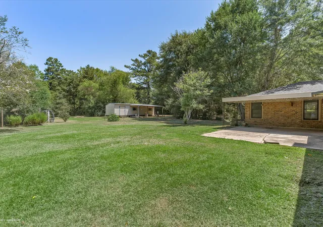Photo 4 of Single family home for sale at 4878 Stonewall Frierson Rd, Stonewall, LA 71078 | MLS# 21312786 | Listing updated on 2026-10-08
