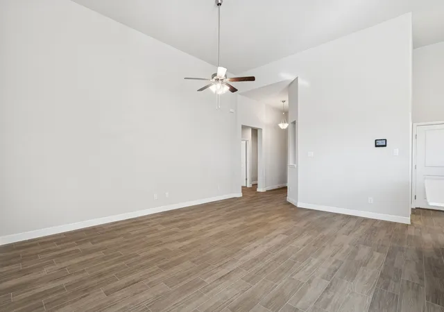 Photo 4 of Single family home for sale at 525 Big Horn Pass, Denton, TX 76210 | MLS# 21309518 | Listing updated on 2026-07-17