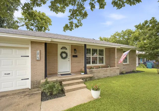Photo 2 of Single family home for sale at 1413 N Wharton St, Sherman, TX 75092 | MLS# 21320068 | Listing updated on 2026-08-18