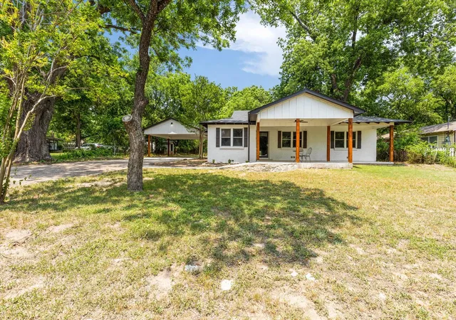 Photo 1 of Single family home for sale at 1509 Van Zandt Rd, Glen Rose, TX 76043 | MLS# 21318639 | Listing updated on 2026-08-28